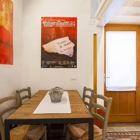 Ferienwohnung Loft Viaveneto Volterra Exterior foto